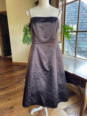 Niki Lavis Brown Satin Midi Dress with Square Neck & Corset Details in Back 14